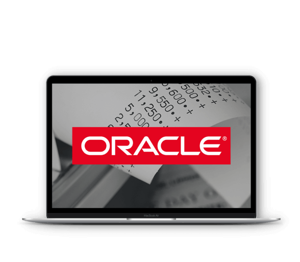 notebook com logo da oracle de fundo na tela